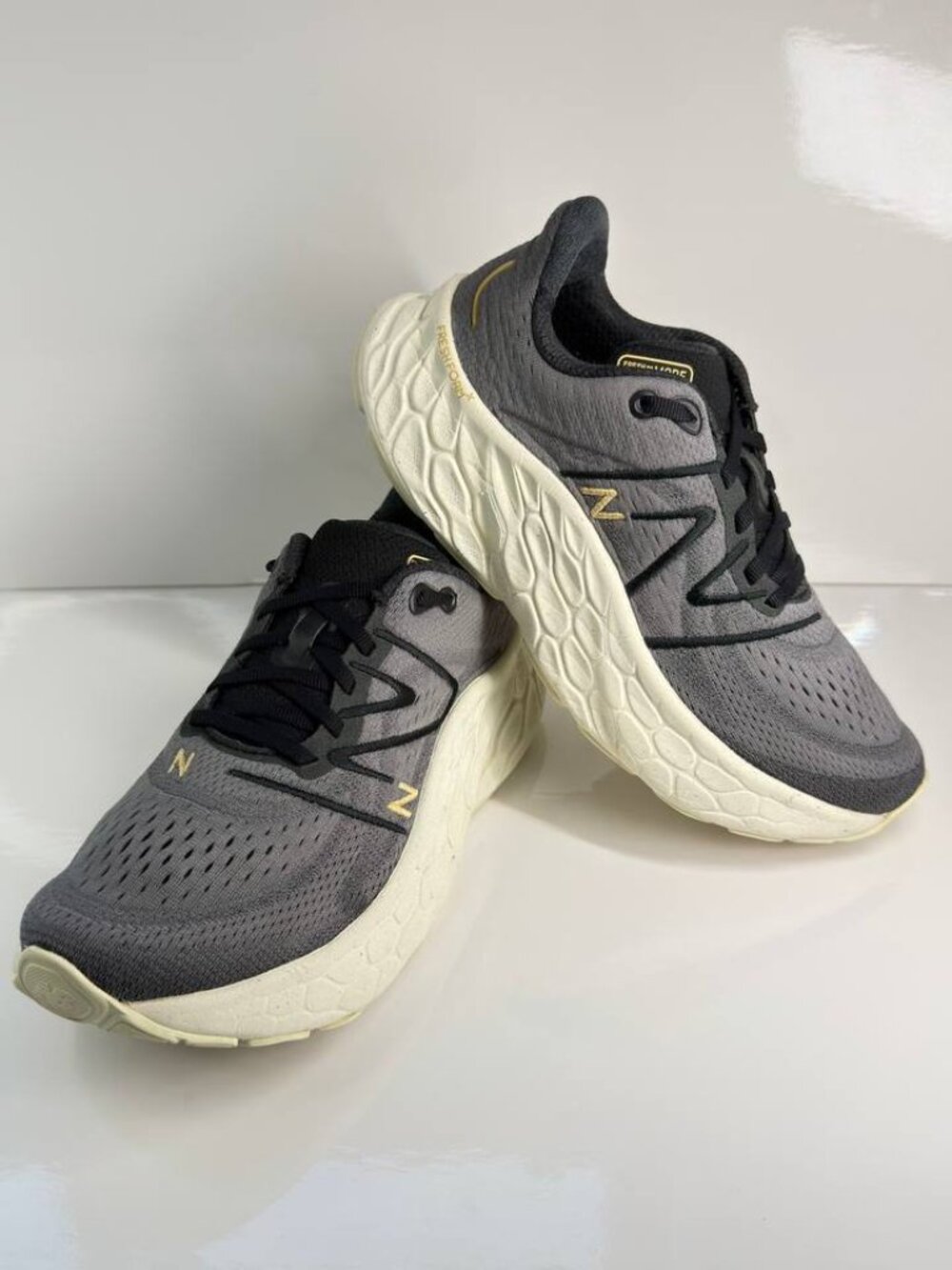 New Balance Fresh Foam Running Shoes – Women’s US 7